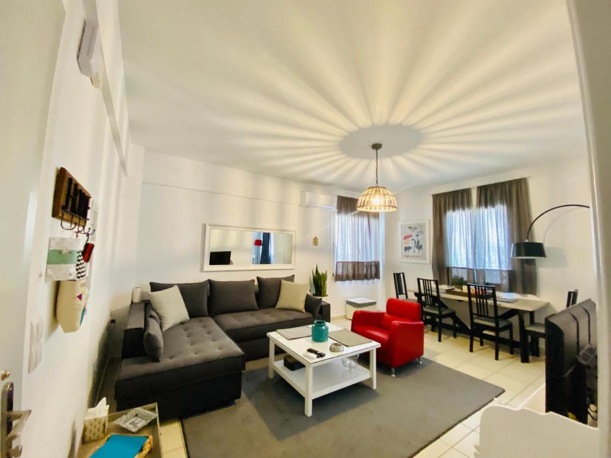 Gianna'S Apartment Central Aigio Cozy And Shining Esterno foto