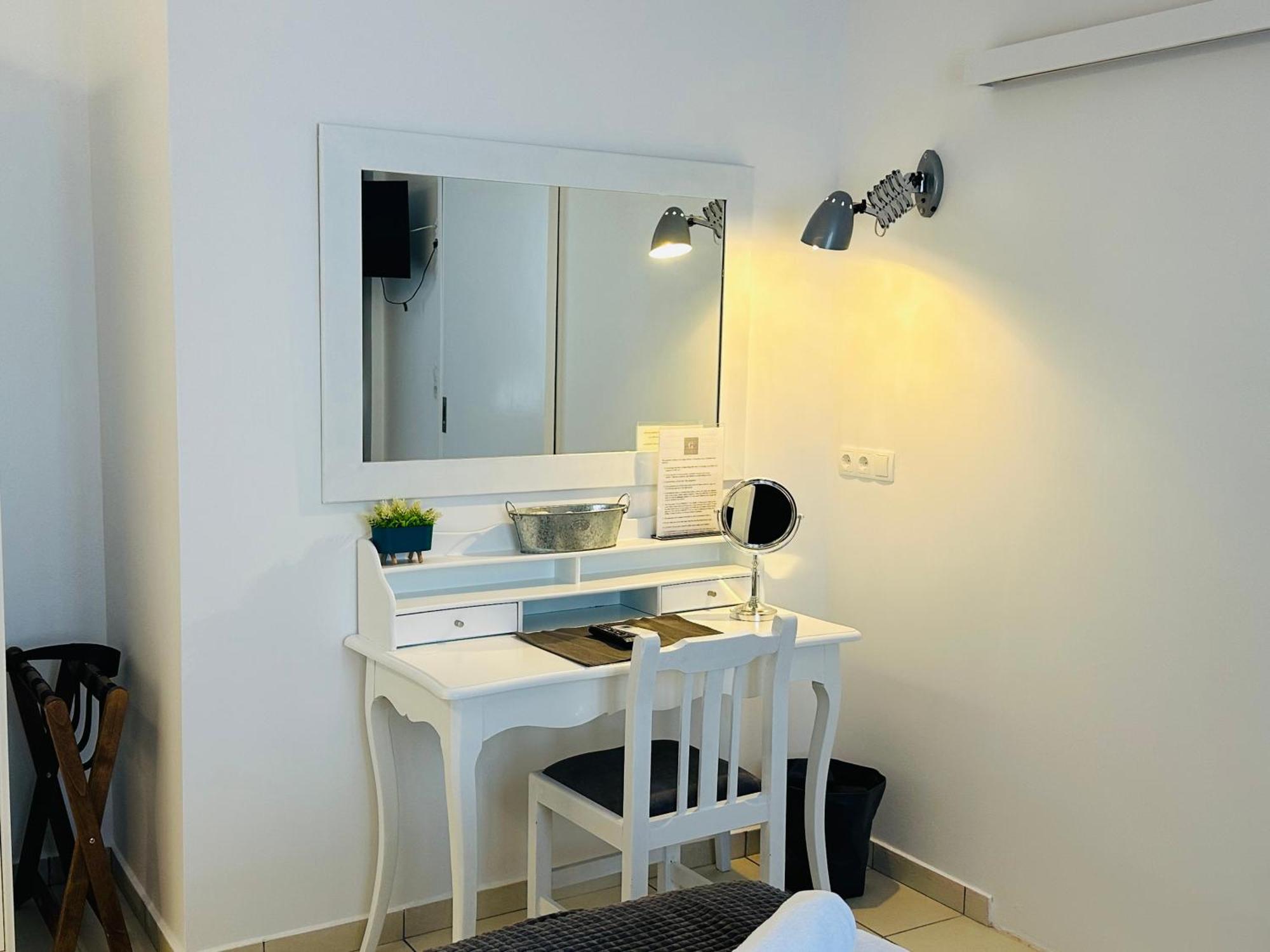 Gianna'S Apartment Central Aigio Cozy And Shining Esterno foto